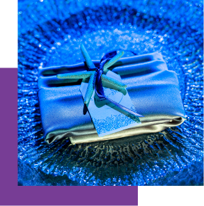 Monochromatic blue table setting with starfish.